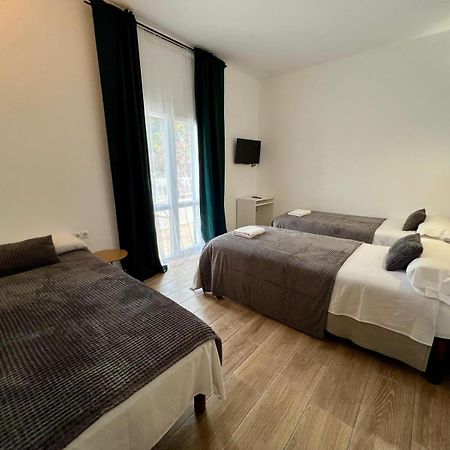 Hostal Oasis Dor Cala D´Or Exterior foto